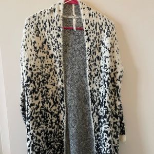 Fleece boutique cardigan. Dark blue and white. Size S/M